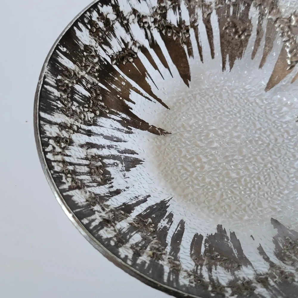 Dorothy Thorpe features round